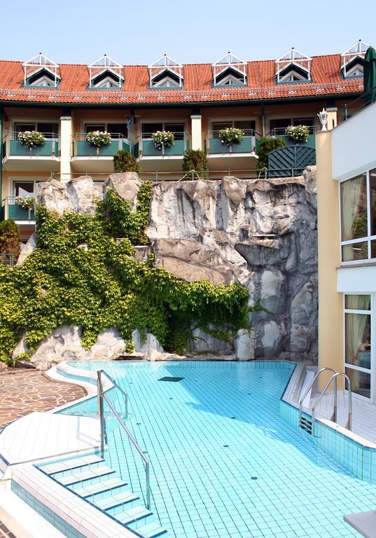 Columbia Hotel Bad Griesbach Bad Griesbach im Rottal Exterior foto